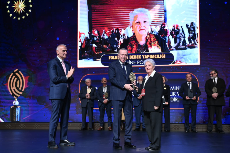 Kültür ve Turizm Bakanlığı Özel Ödülleri ve Yaşayan Hazineler Ödülleri sahiplerini buldu